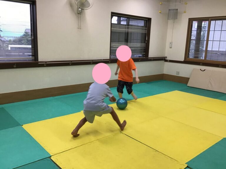 サッカーしよー⚽😎